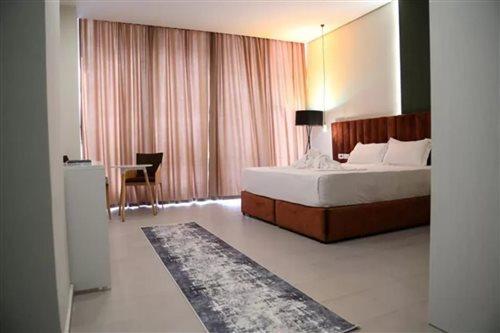 Vh Belmond And Restaurant Durres