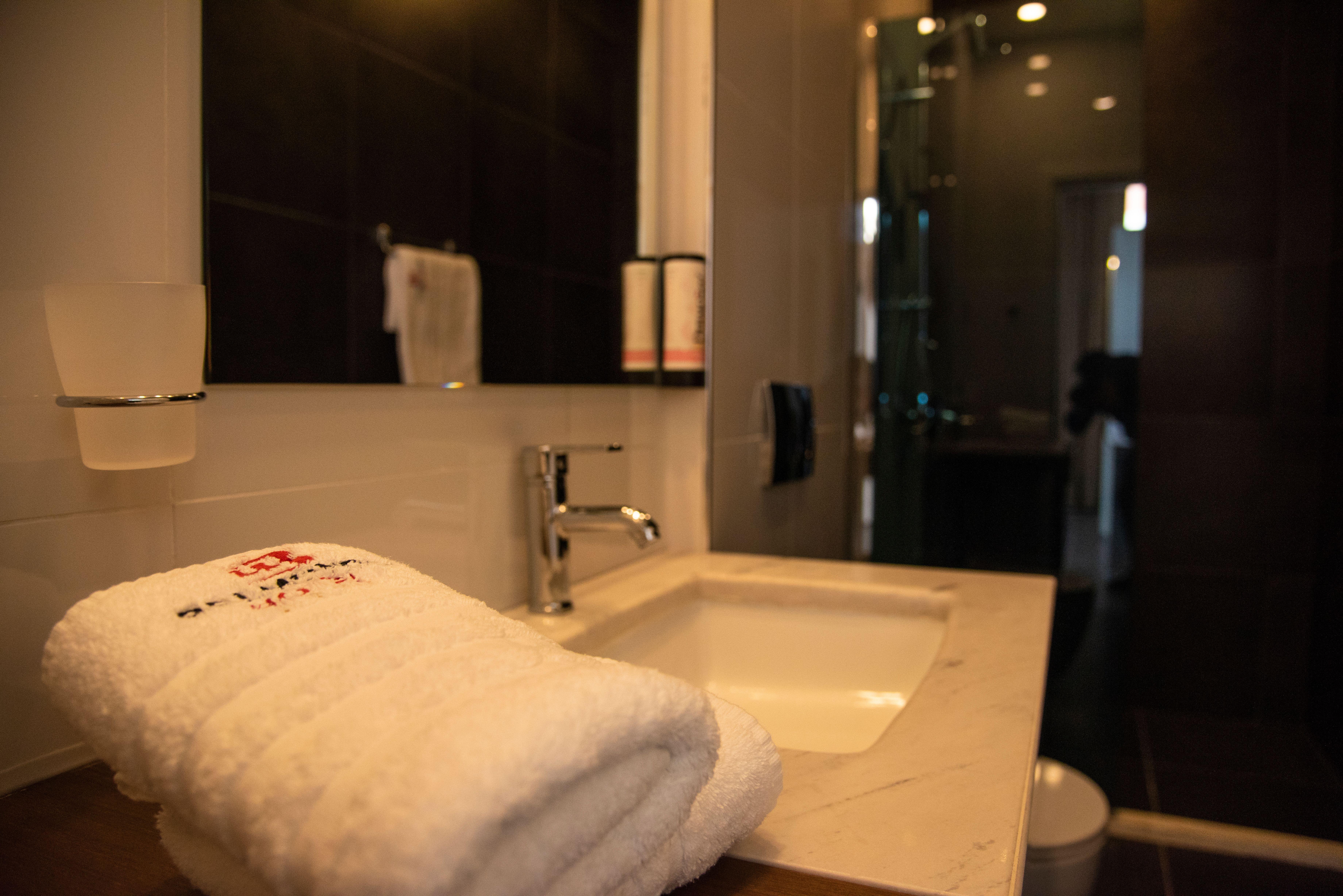 Vh Belmond And Restaurant Hotel 4*